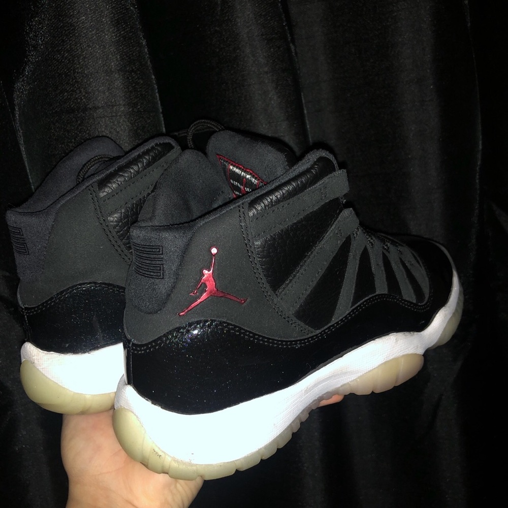 Retro 11 - Picture 3 of 3